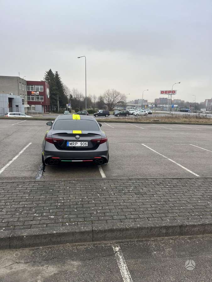 Alfa Romeo Giulia, 2.9 l., Седан