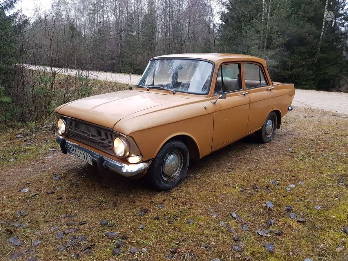 Moskvich 412, Седан