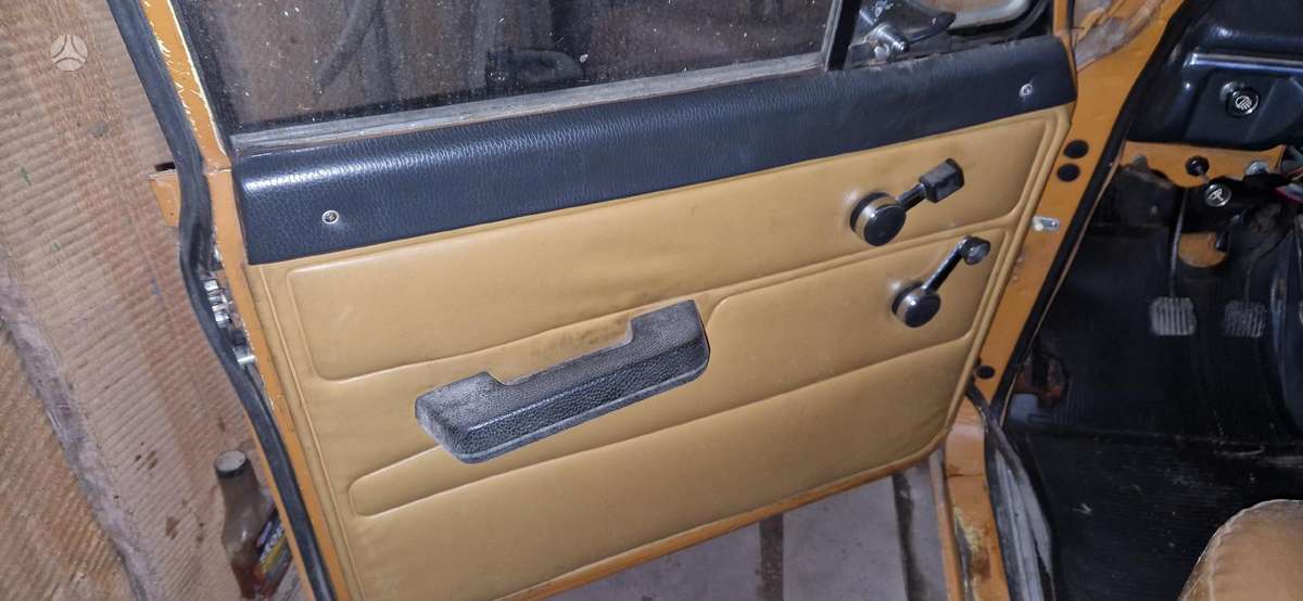 Moskvich 412, Седан