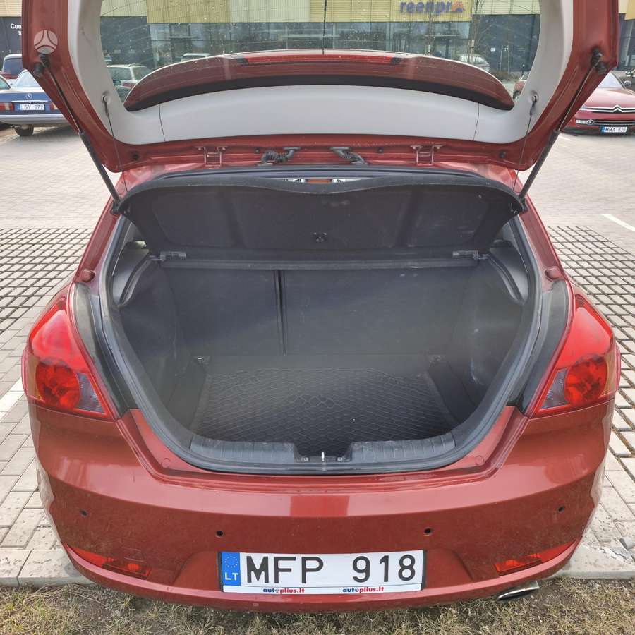 Kia Ceed, 2.0 l., Хэтчбек