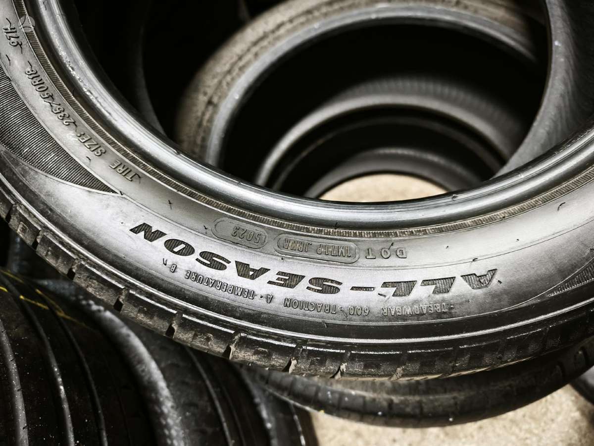 Goodyear ASSURANCE, summer 235/50 R18