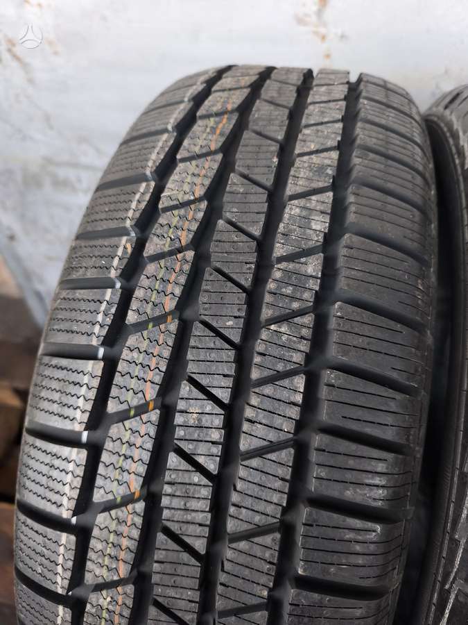 Continental TS815, всесезонные 215/55 R17