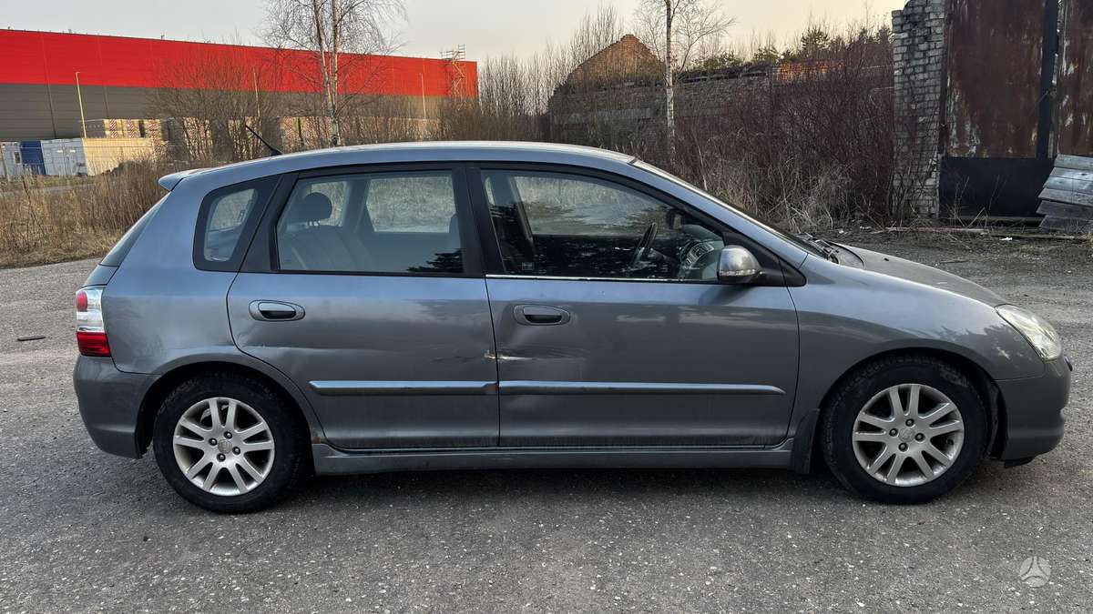 Honda Civic dalimis