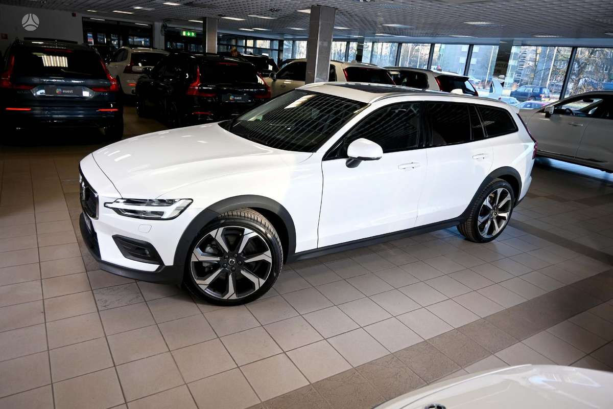Volvo V60 Cross Country - 6