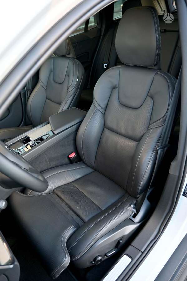 Volvo V60 Cross Country - 9