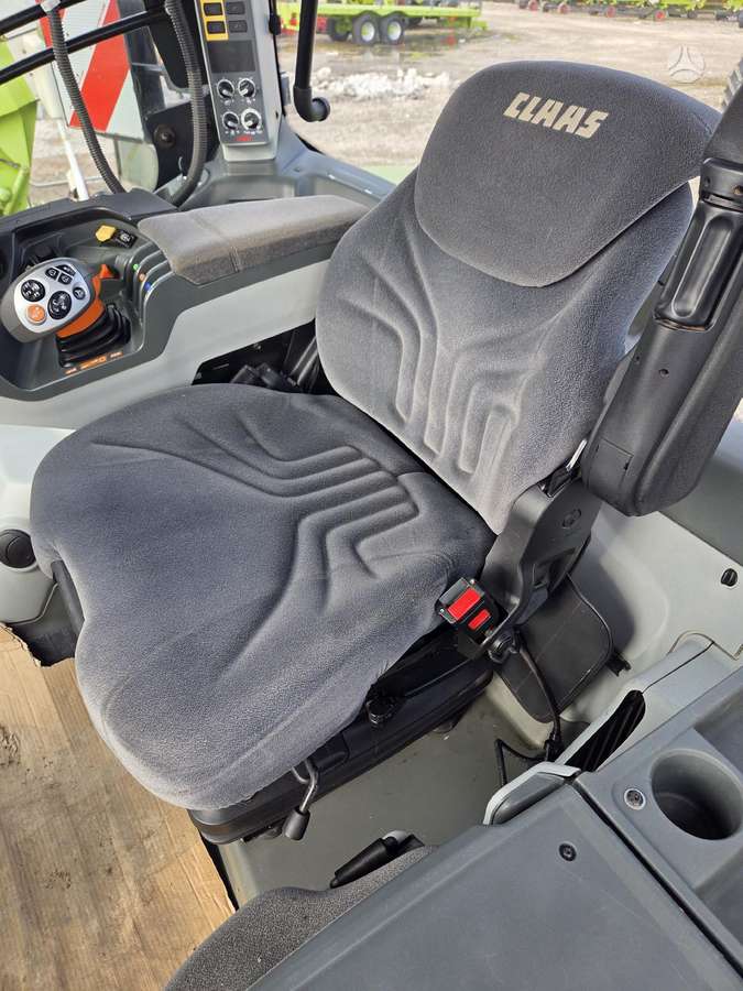 Claas Axion 960, tractors