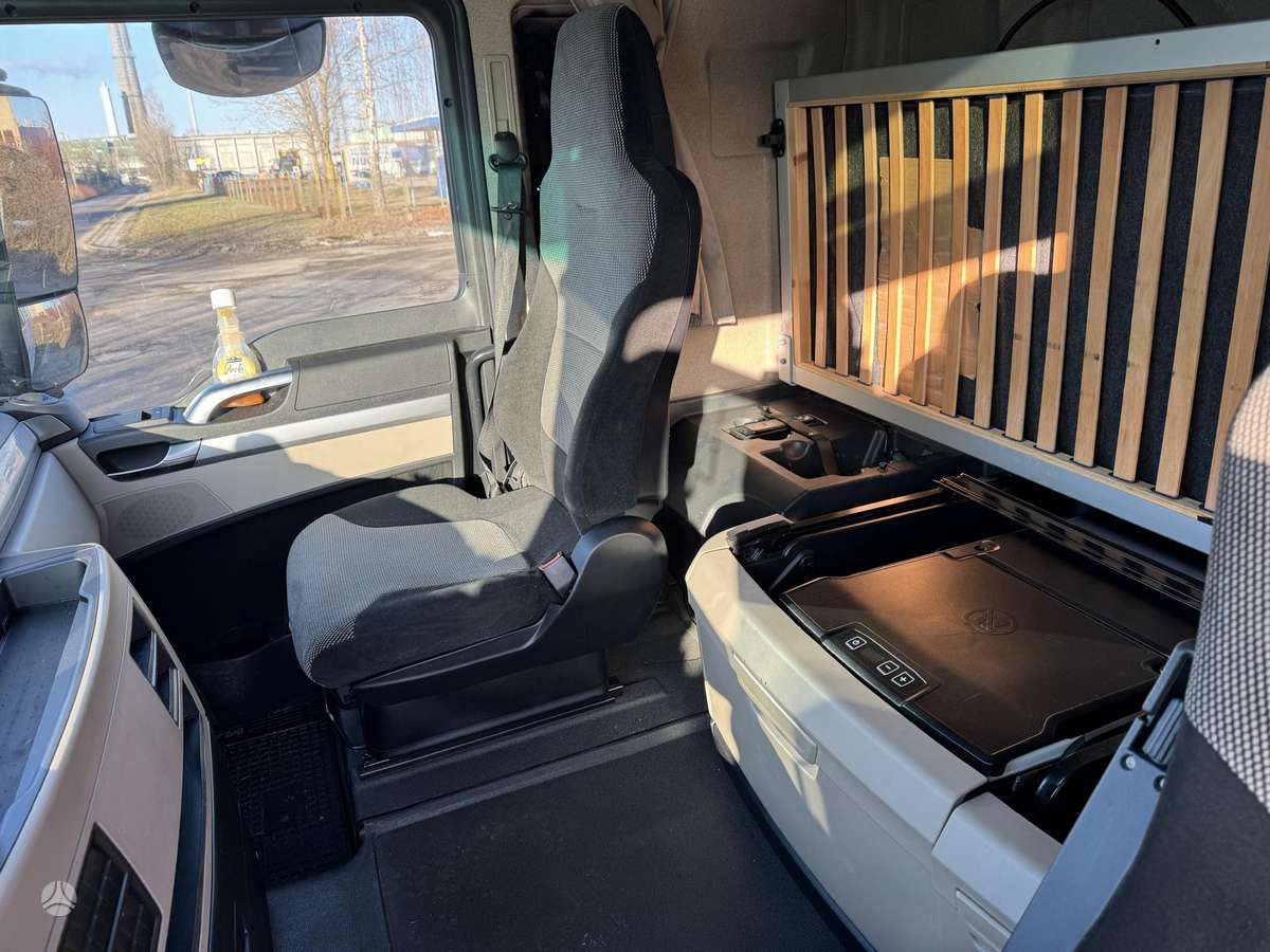 MAN TGX 18.470, 2 miegamosios vietos