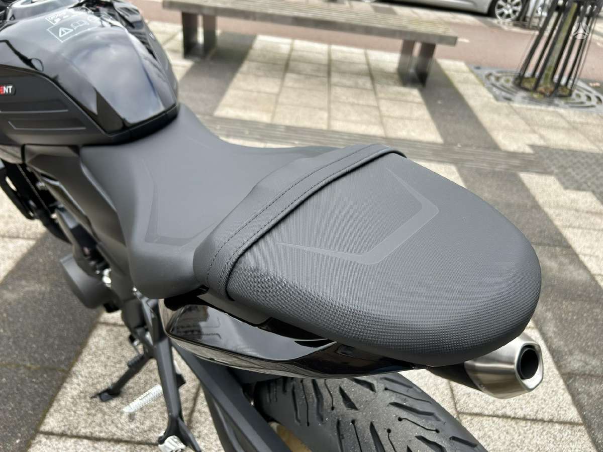 Triumph Trident 798cc, street / classic