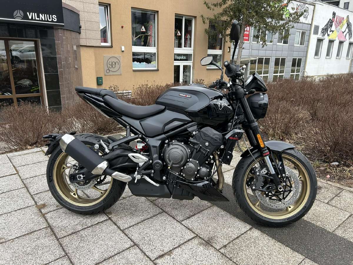 Triumph Trident 798cc, street / classic