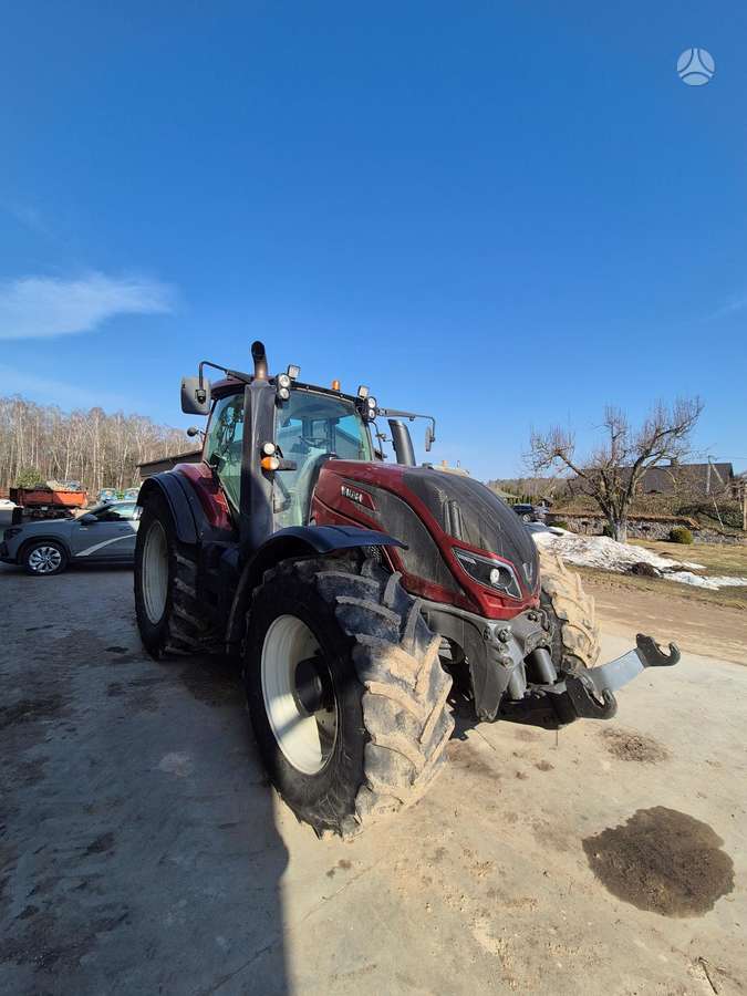 Valtra T214 Versu, тракторы
