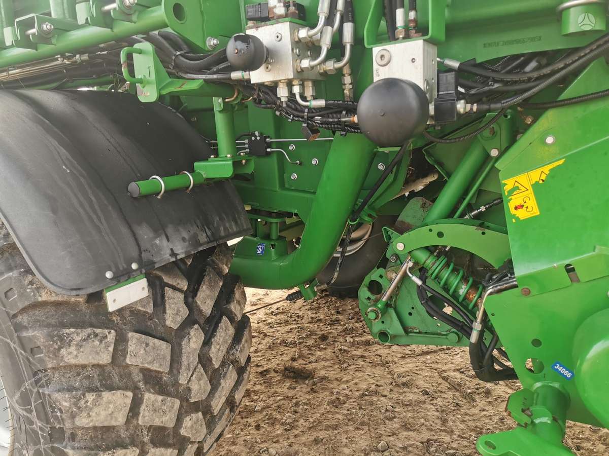 McHale Mchale Fusion 3 Plus, feed mixer / dispenser