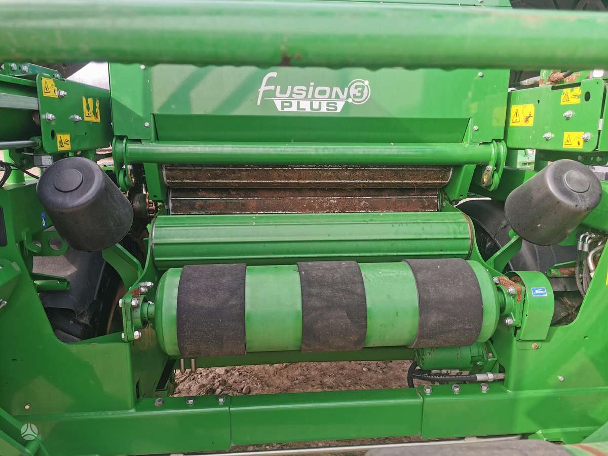 McHale Mchale Fusion 3 Plus, feed mixer / dispenser