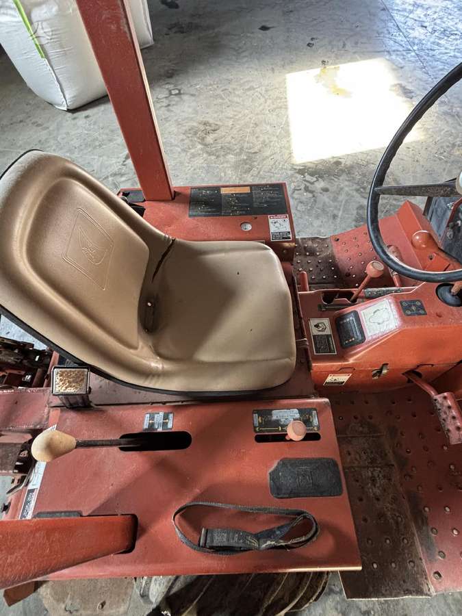 Ditch Witch 2310 Diesel, экскаваторы