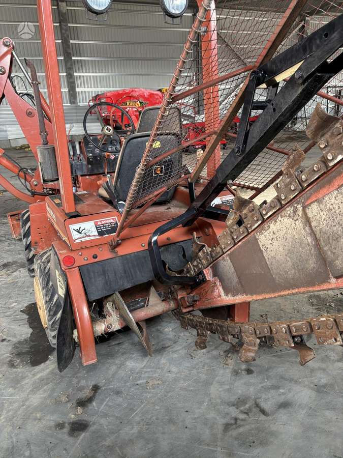 Ditch Witch 2310 Diesel, экскаваторы
