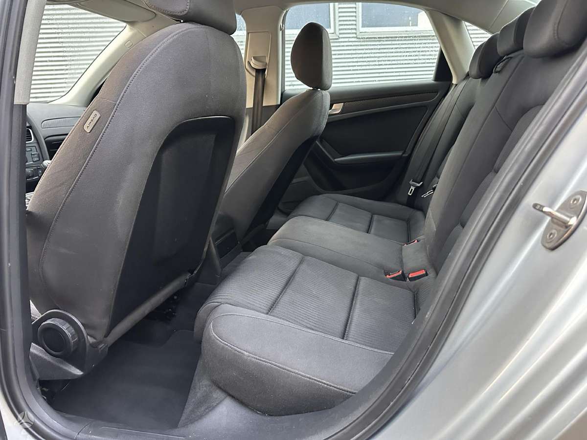 Audi A4, 1.8 l., Седан