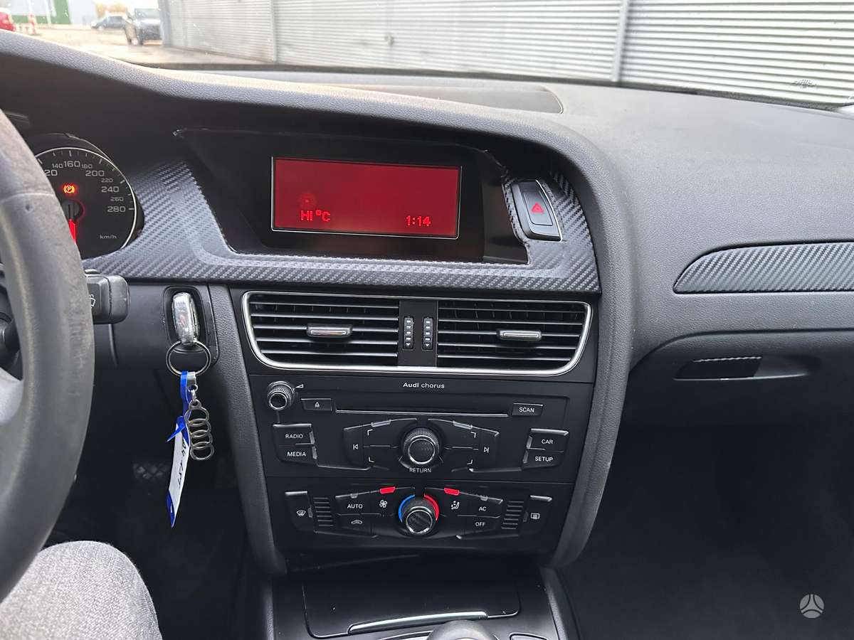 Audi A4, 1.8 l., Седан