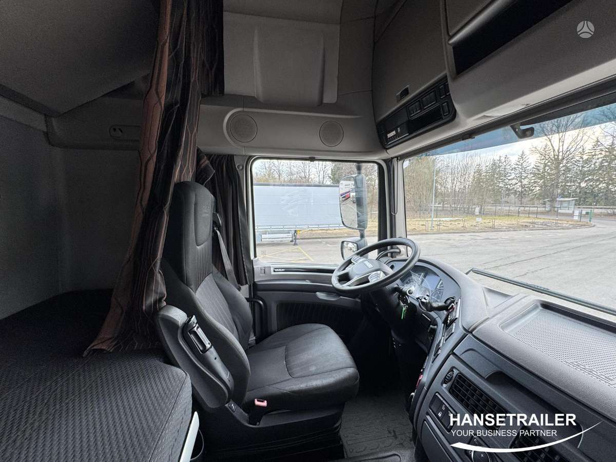 DAF XF 480 FT Super Space Cab, double sleeper