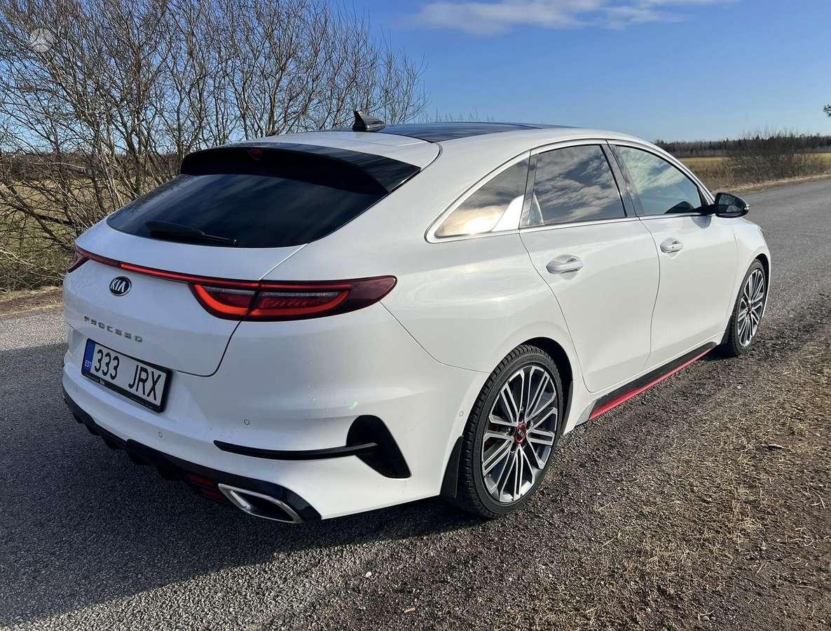 Kia ProCeed, 1.6 l., hatchback