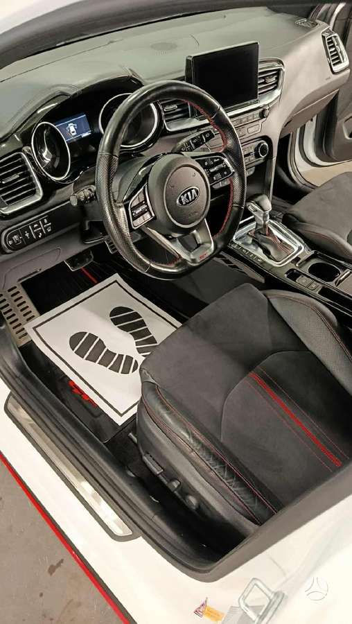 Kia ProCeed, 1.6 l., hatchback