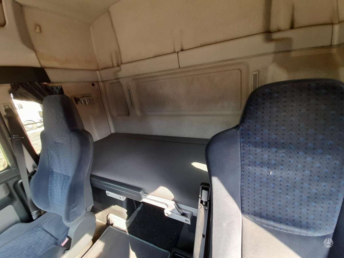 MAN MAN TGL 8.240, dropside with curtains