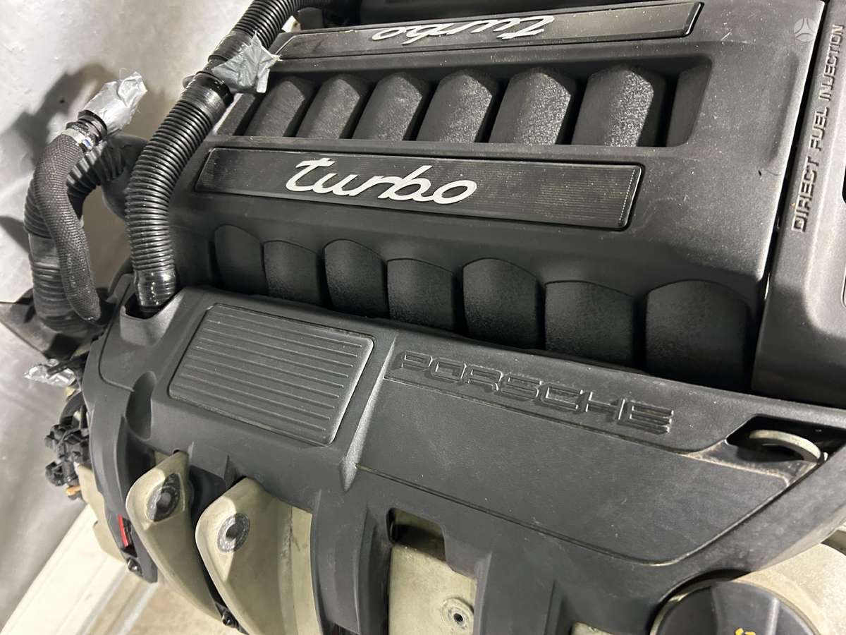 Porsche Cayenne, CFT, dalimis
