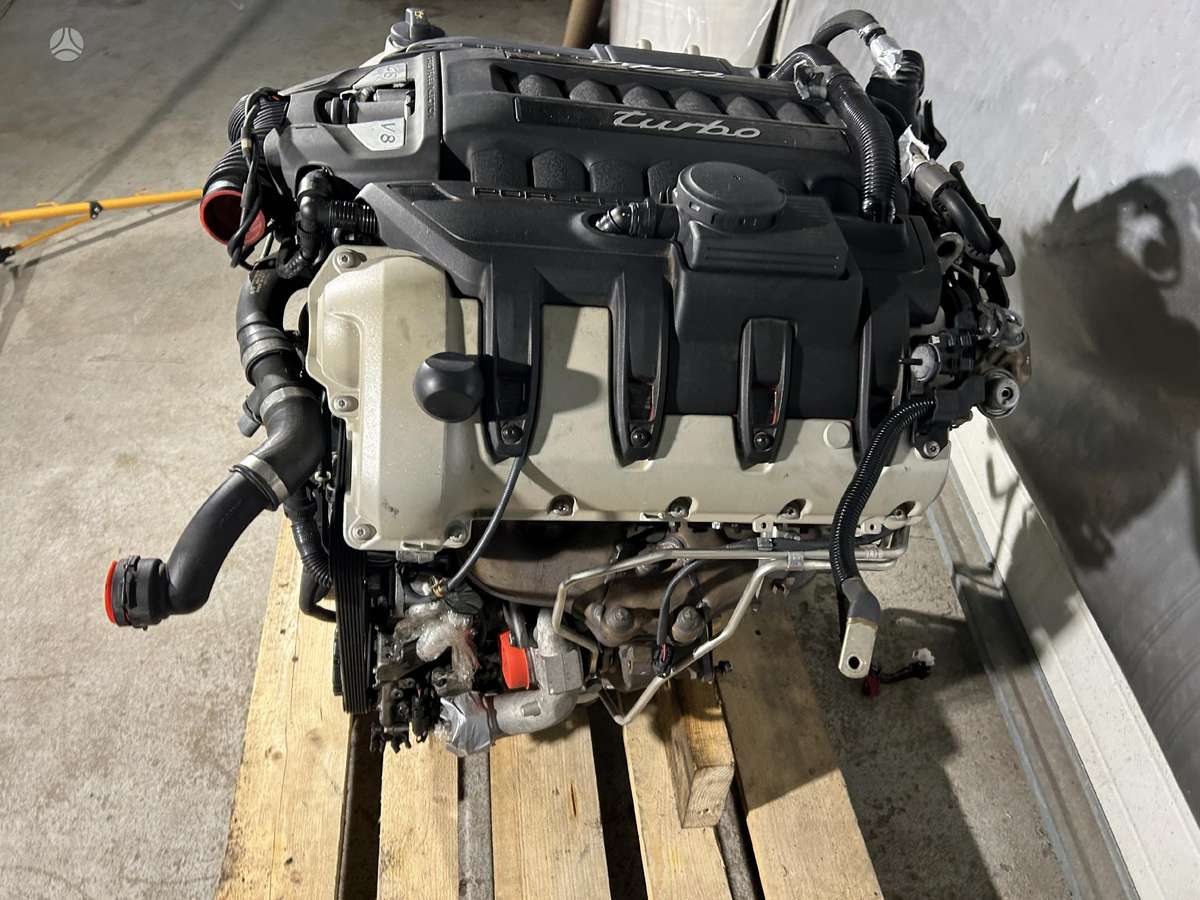 Porsche Cayenne, CFT, dalimis