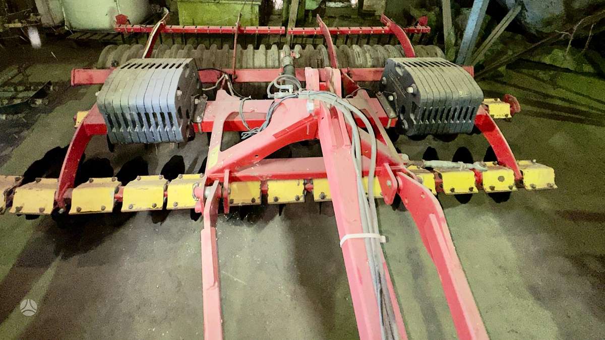 Vaderstad Carrier 350, žemės dirbimo / ruošimo technika