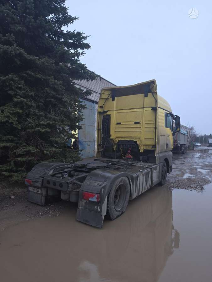 MAN Tgx, double sleeper