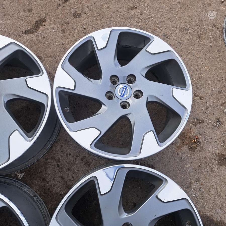Volvo, light alloy, R18