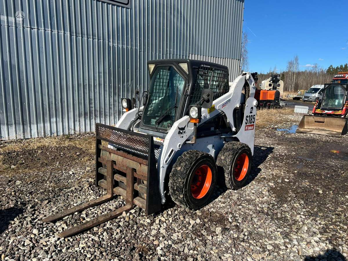 Bobcat S185, mini loaders