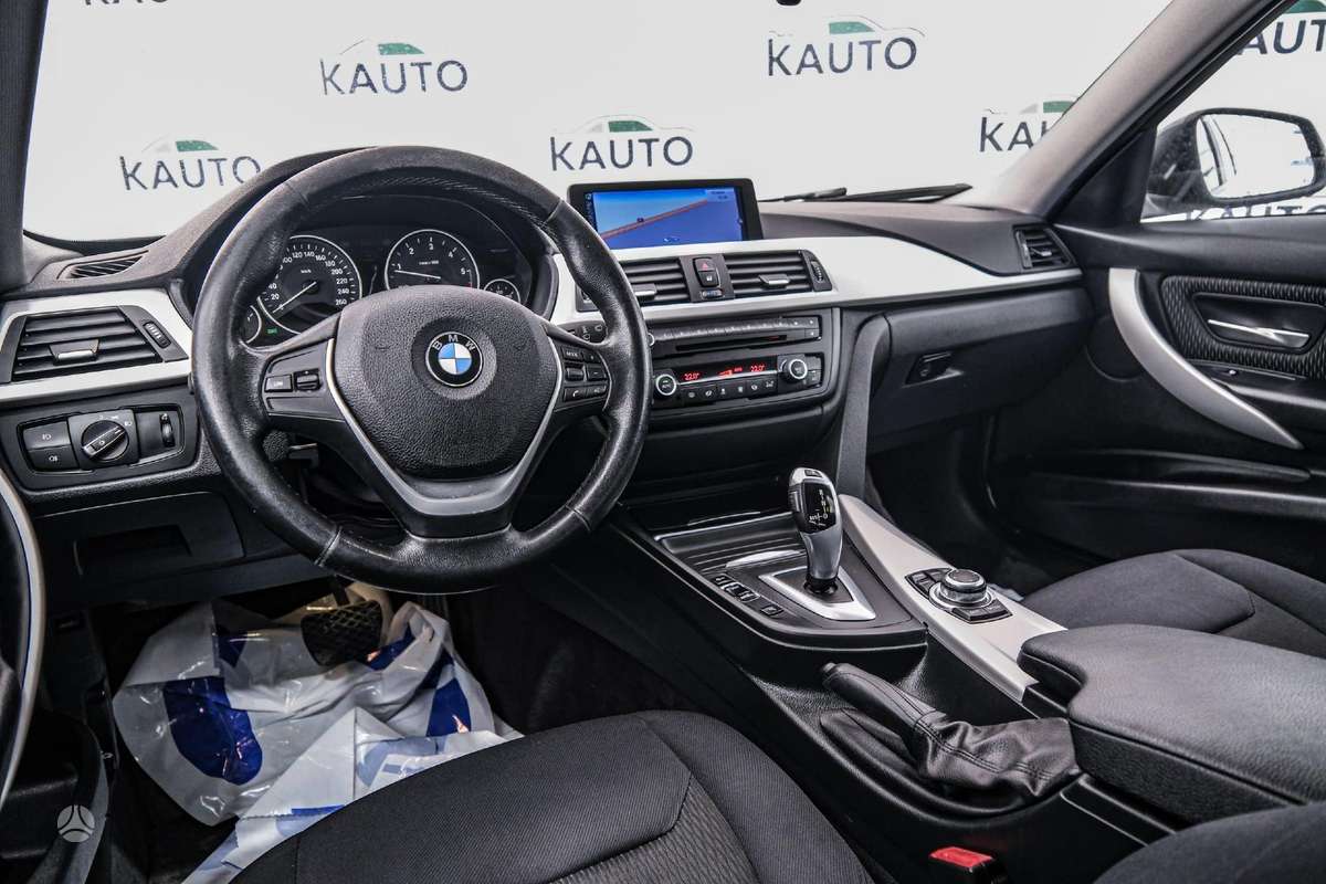 BMW 330, 3.0 l., wagon