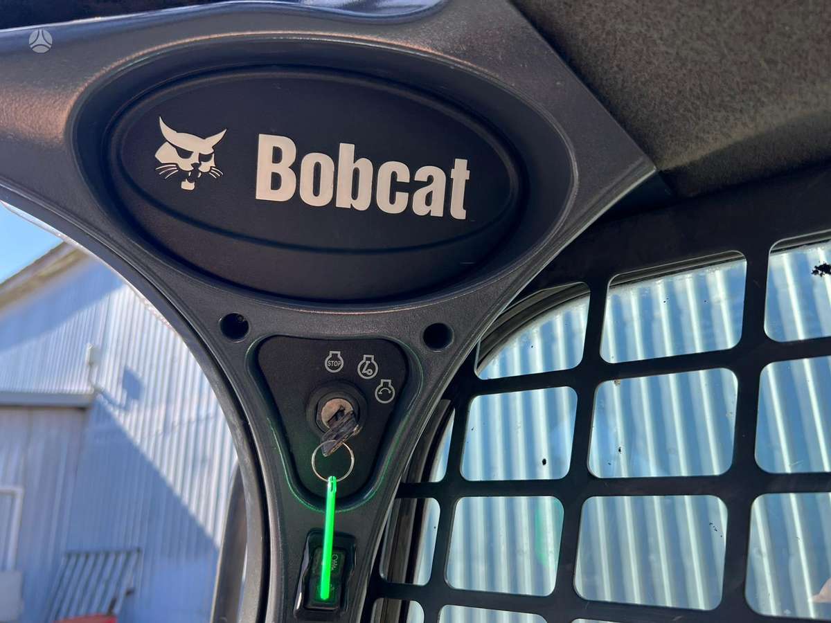 Bobcat S450, mini loaders