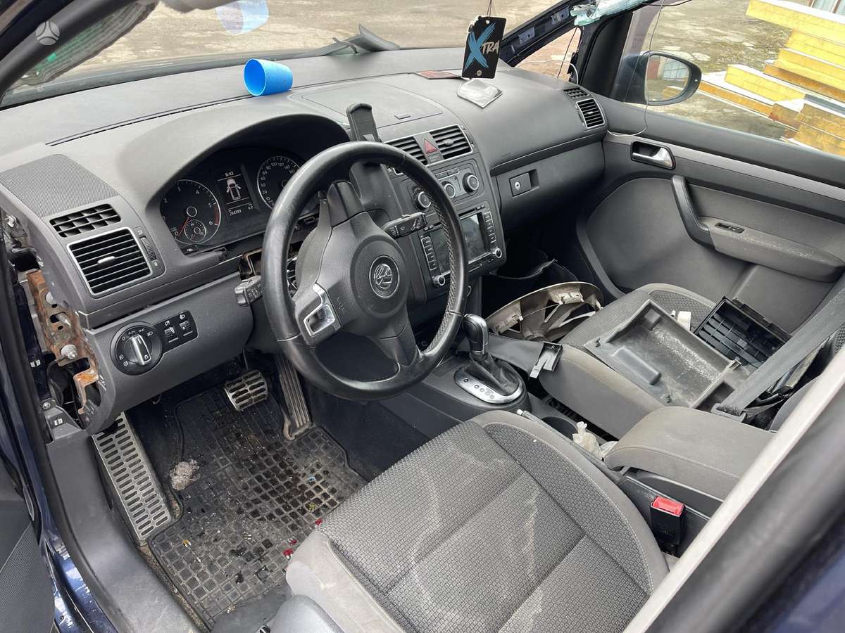 Volkswagen Touran по частям