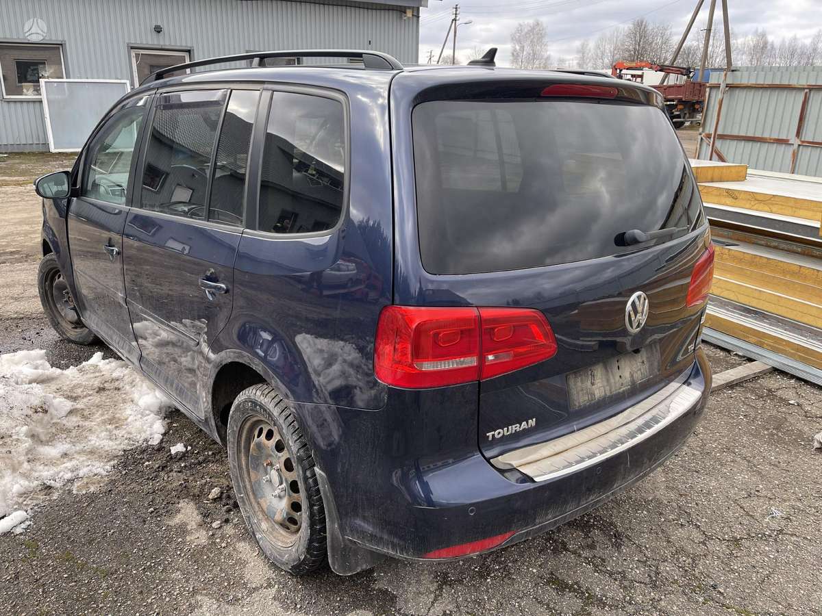 Volkswagen Touran по частям