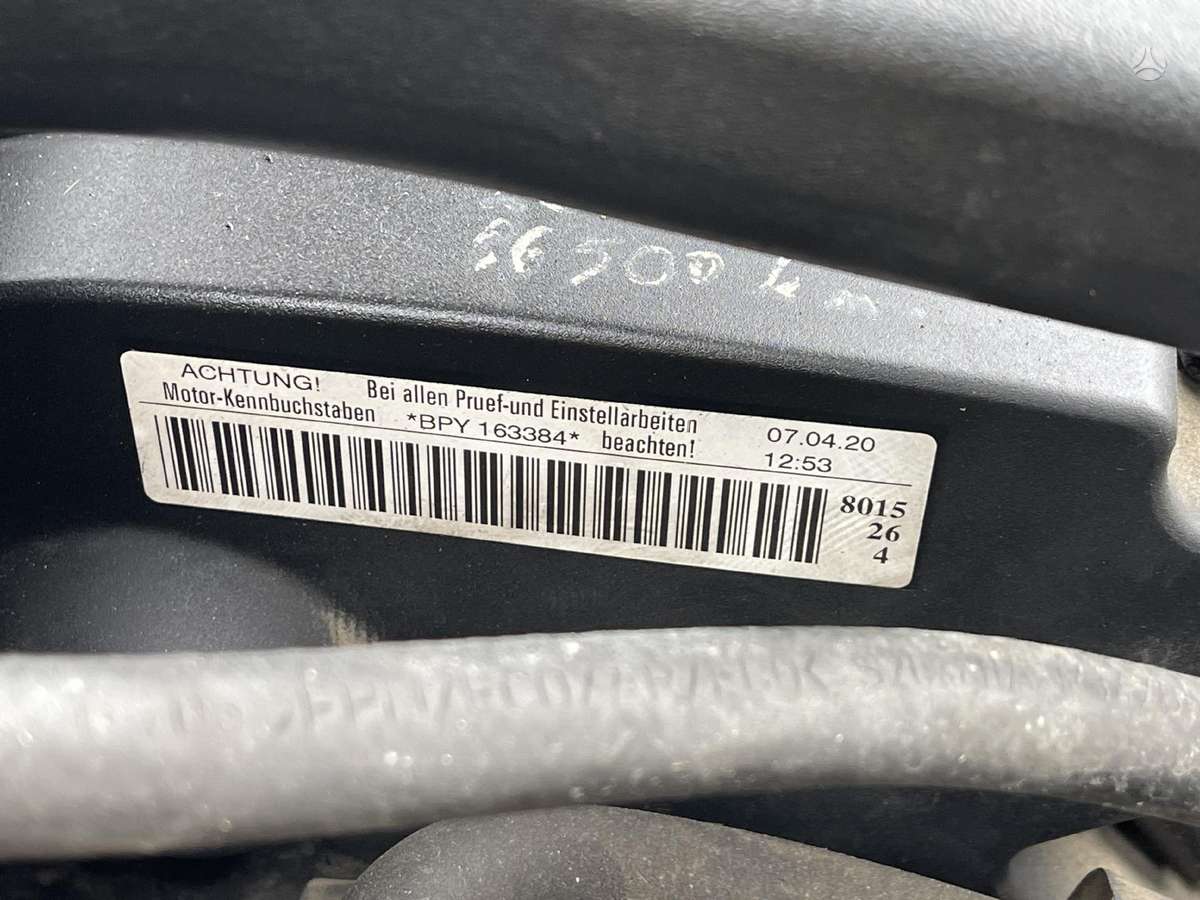 Volkswagen Golf dalimis. Gti