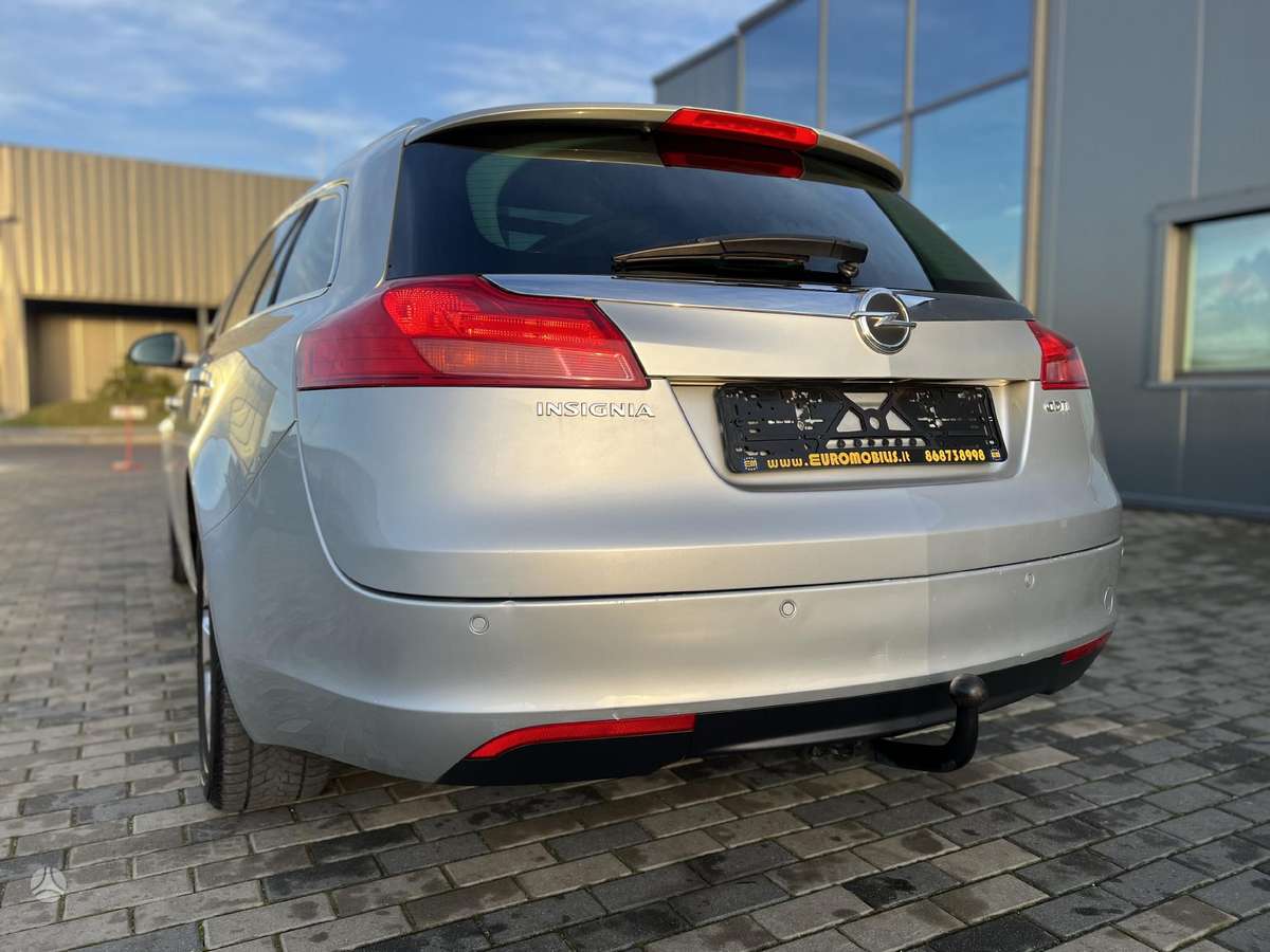 Opel Insignia, 2.0 l., Универсал