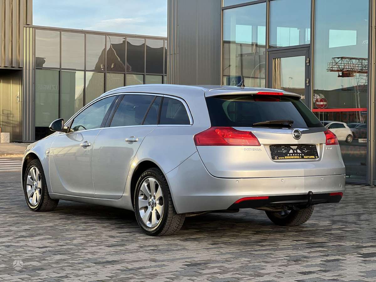 Opel Insignia, 2.0 l., Универсал