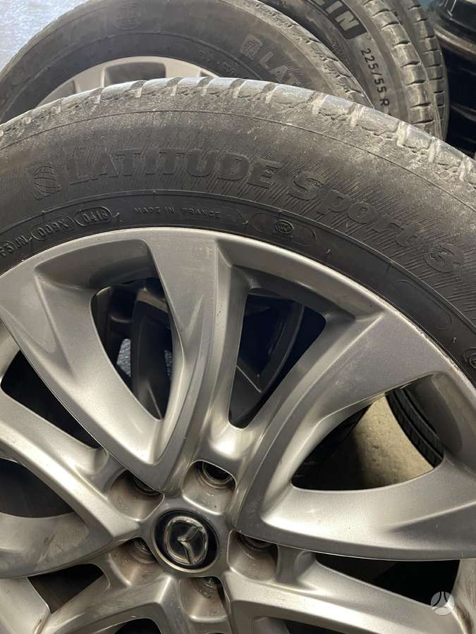 Mazda Mazda, lengvojo lydinio, R19