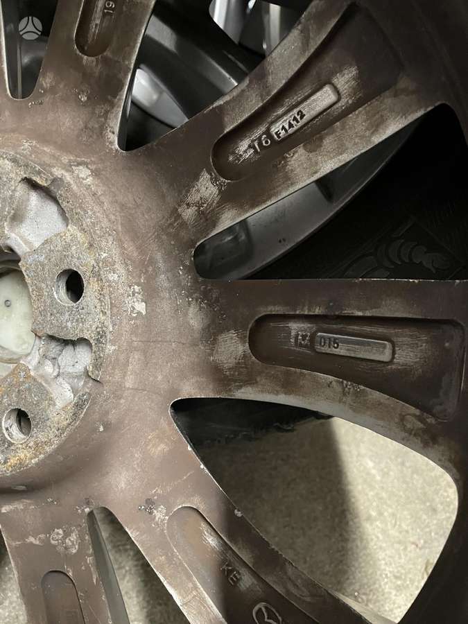Mazda Mazda, lengvojo lydinio, R19
