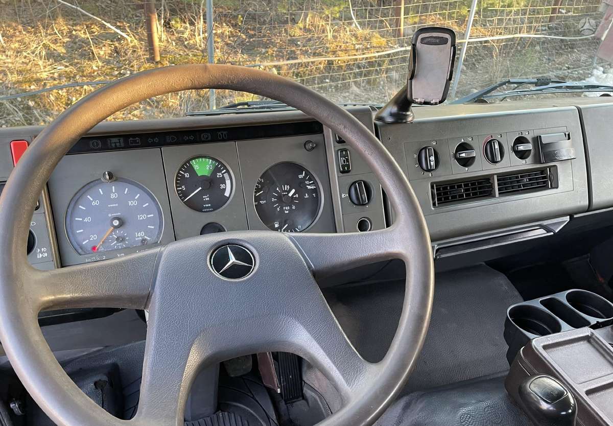 Mercedes-Benz 817, самосвалы с краном