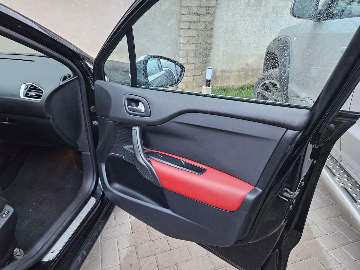 Citroen DS4, 2.0 l., Хэтчбек