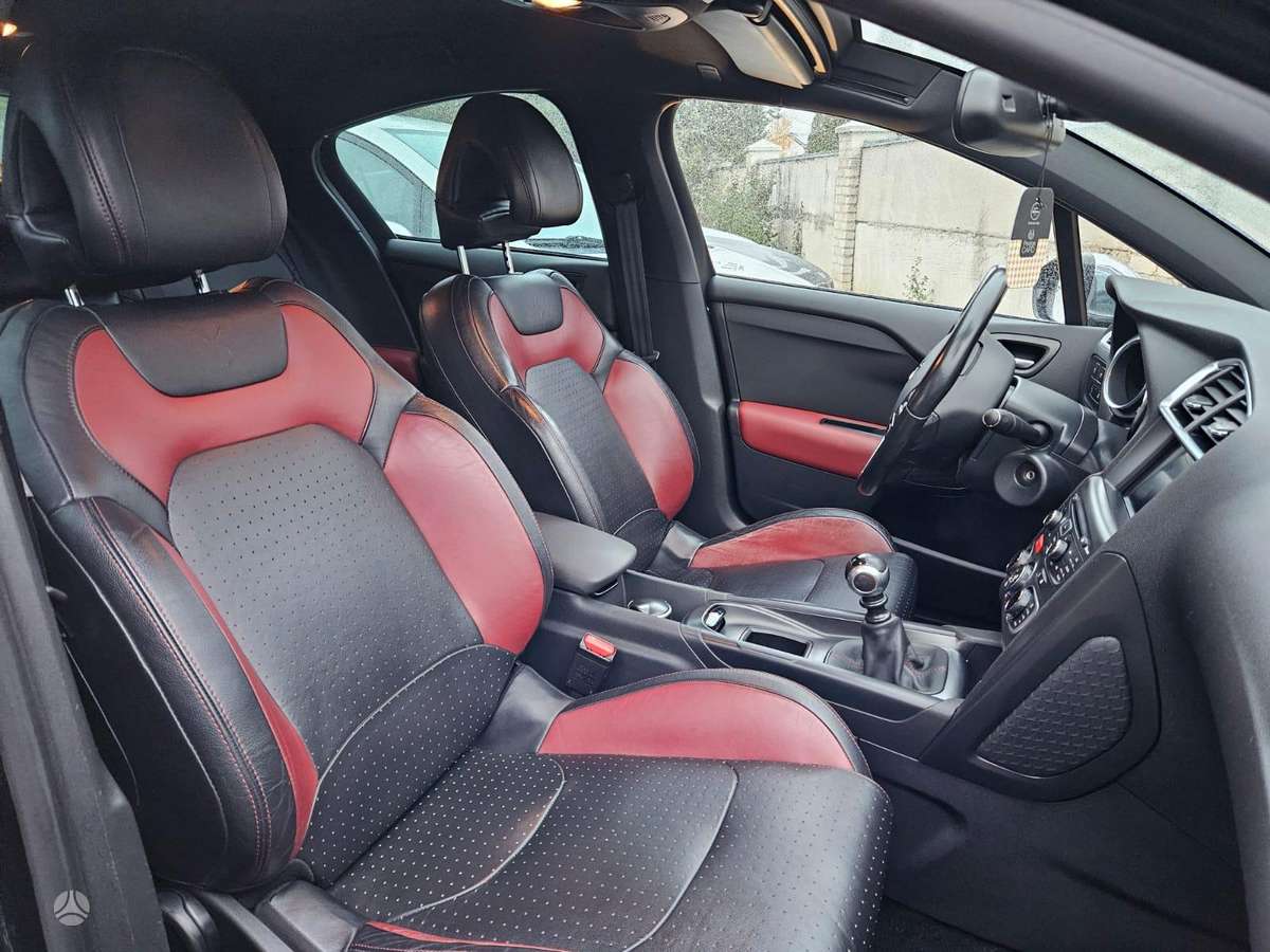 Citroen DS4, 2.0 l., hatchback