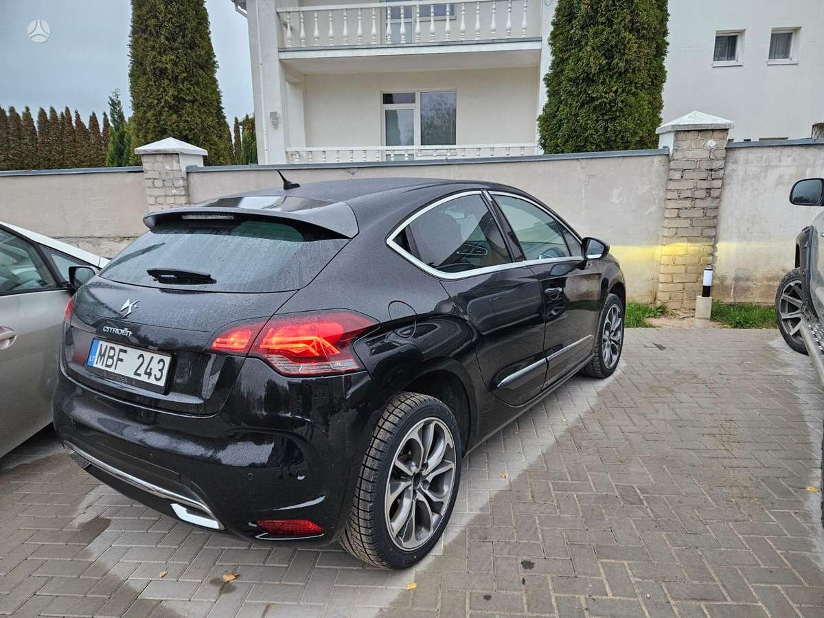 Citroen DS4, 2.0 l., Хэтчбек
