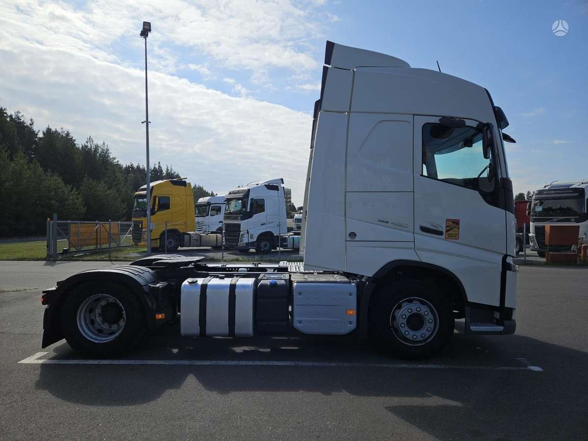 Volvo FH 460 EURO6, double sleeper