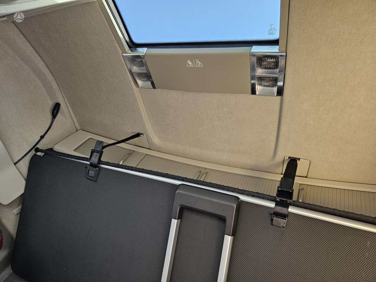 Volvo FH 460 EURO6, double sleeper