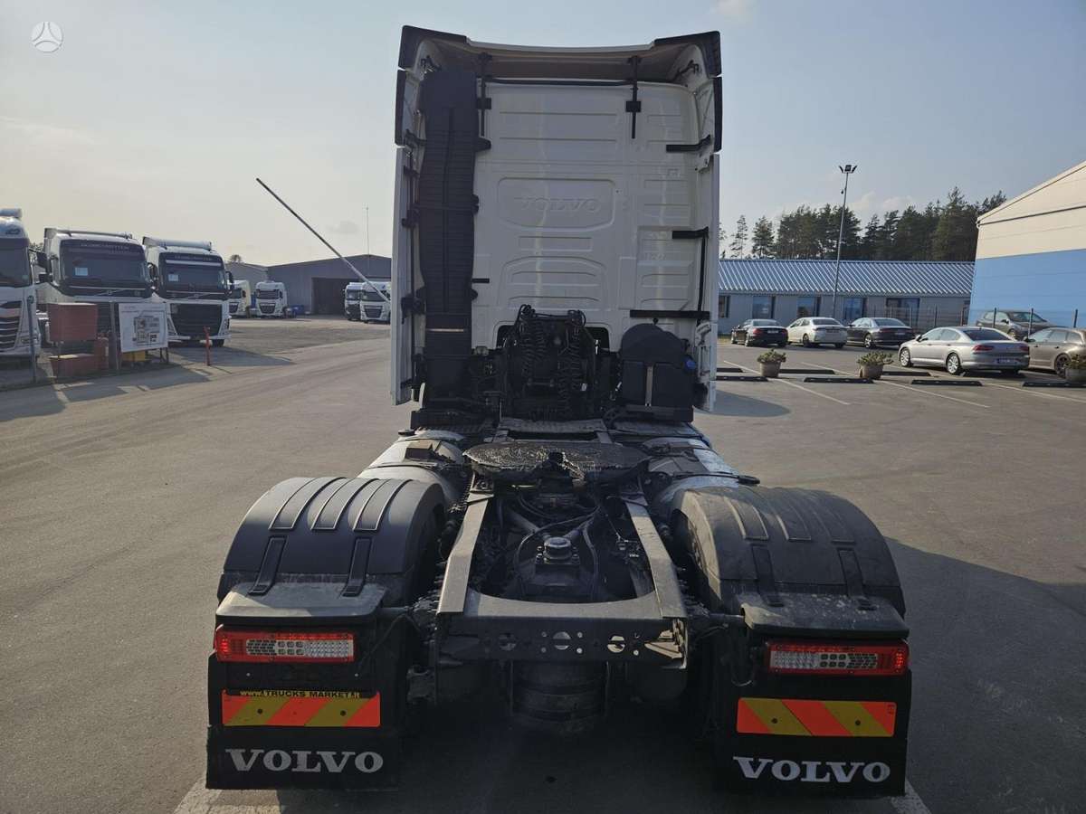 Volvo FH 460, double sleeper