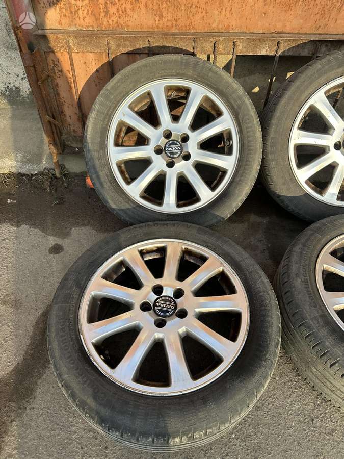 Volvo, lengvojo lydinio, R17