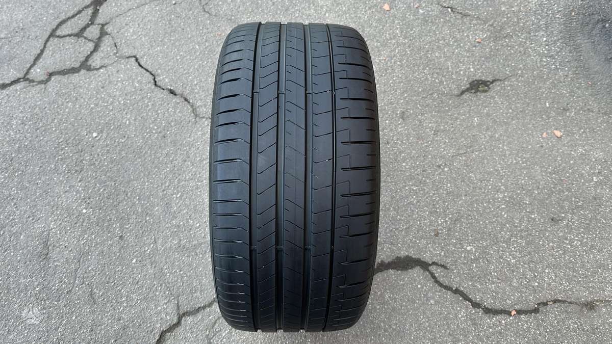 Pirelli PZero, летние 275/35 R20