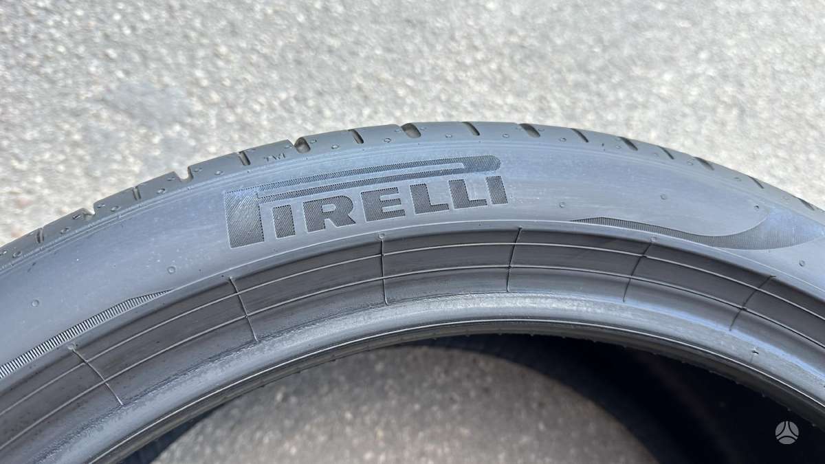 Pirelli PZero, summer 275/35 R20