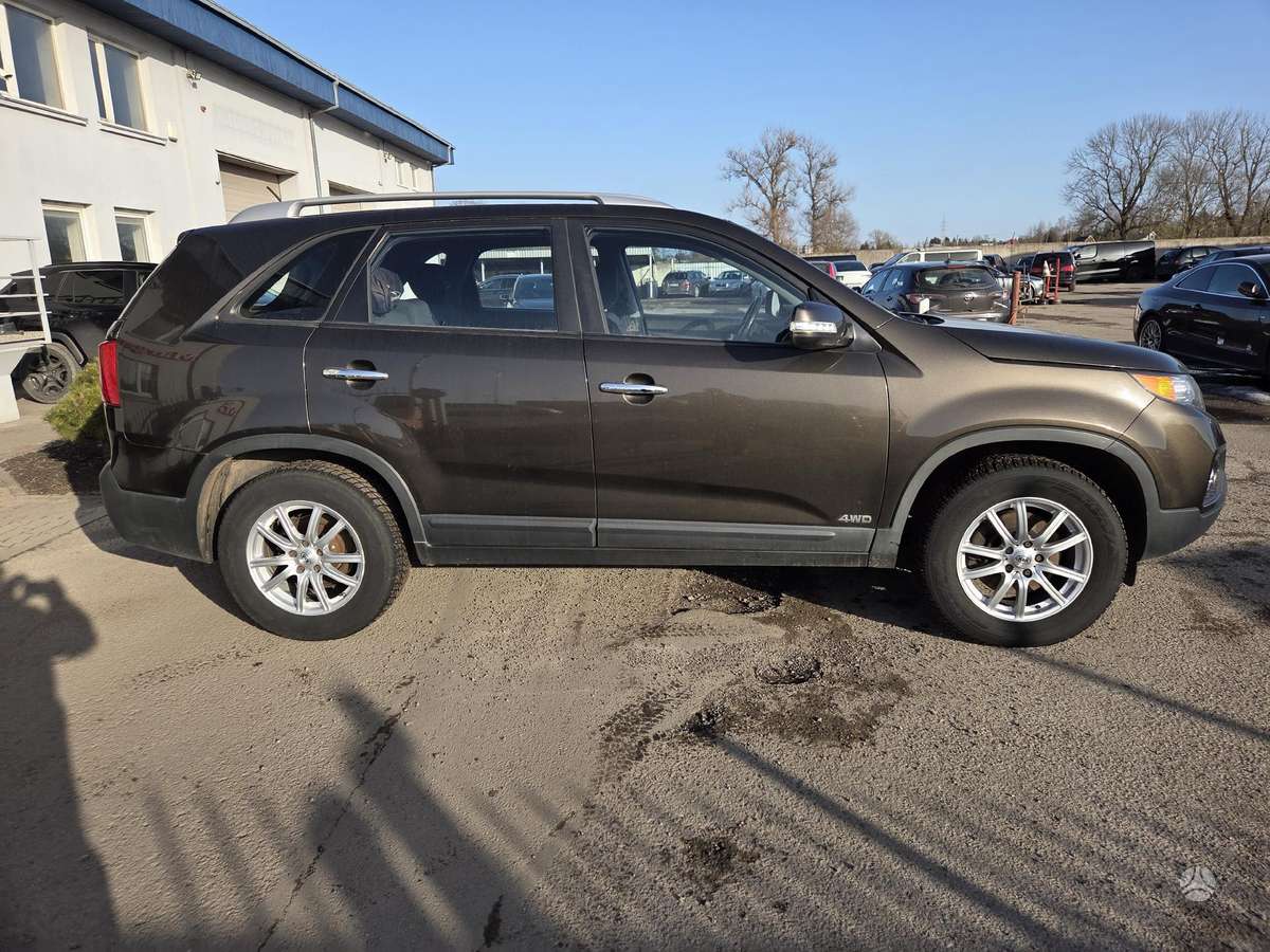Kia Sorento, 2.2 l., off-road / crossover